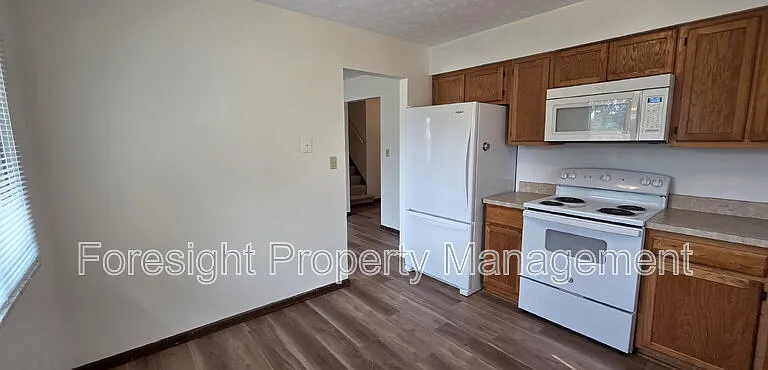 53 Carriage Dr — Photo 10