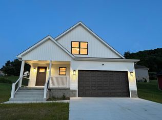 170 Ridge Point Cir, Daniels, WV 25832