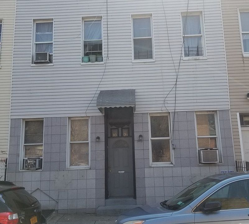 1st image of 1028 Cypress Ave