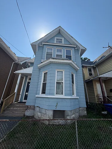 224 Lloyd St #1D Photo 1