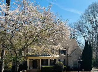 3775 Rolling Creek Dr, Buford, GA