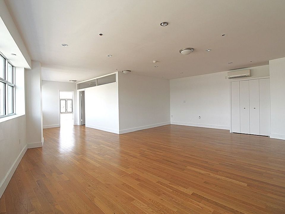 1st image of 9002 Queens Blvd APT 421