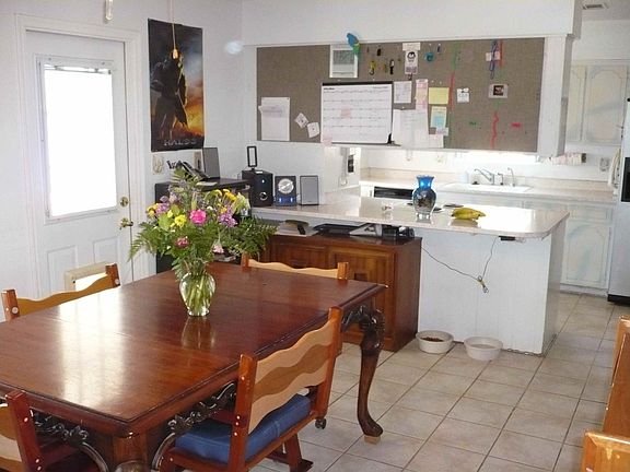 Kitchen & Dining Room
