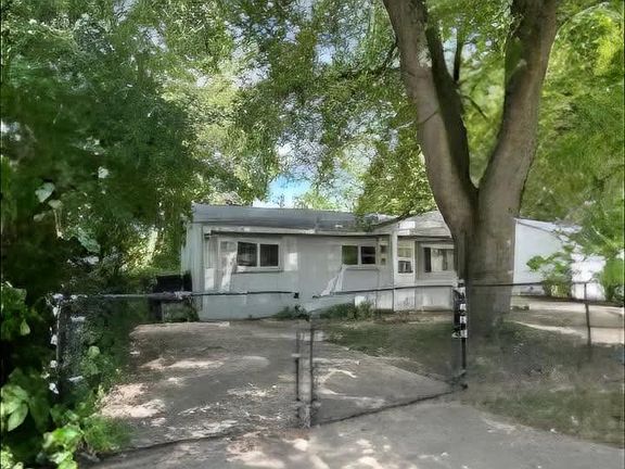 2nd image of 789 Gates Ave