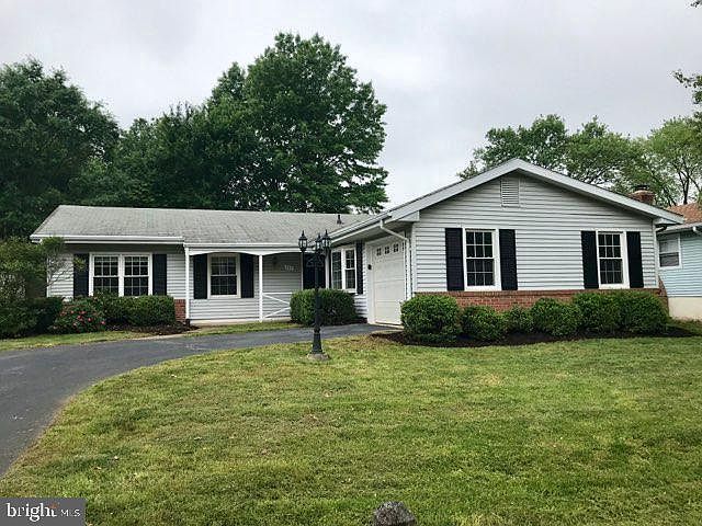 Charming 3 bedroom, 2 bath rambler