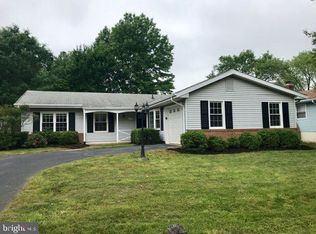 307 S Kennedy Rd, Sterling, VA 20164