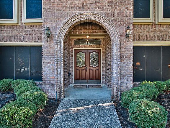 Inviting double door entrance.