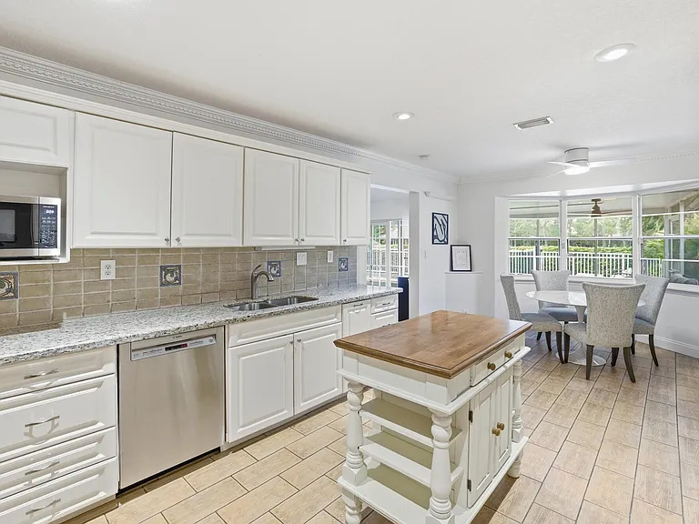 13684 Exotica Ln — Photo 10