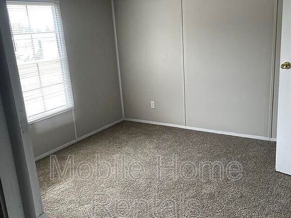 4th image of 2251 E Wade Ave