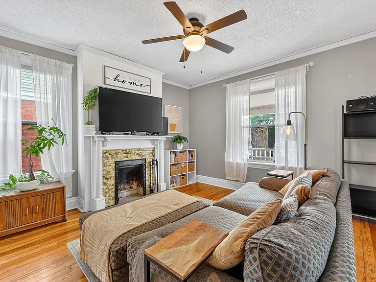 3121 Campbell St — Photo 6