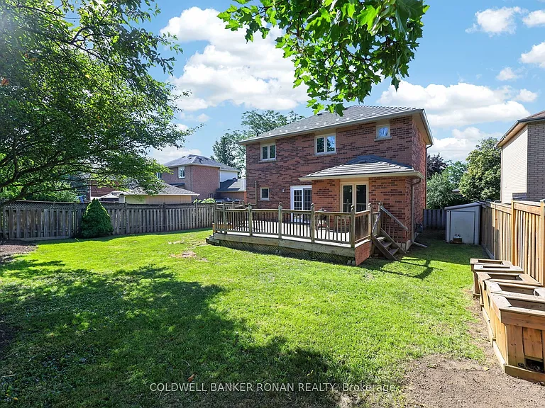 8 McCullough Ave — Photo 39