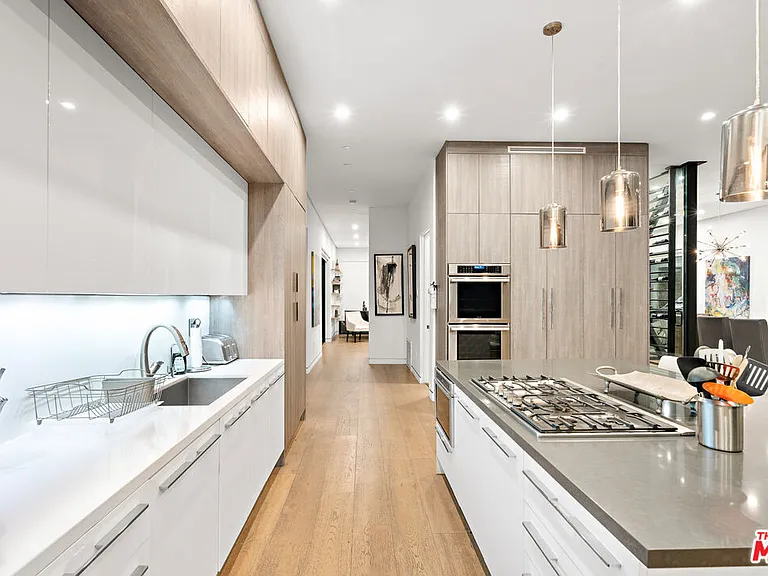 610 N Stanley Ave — Photo 18