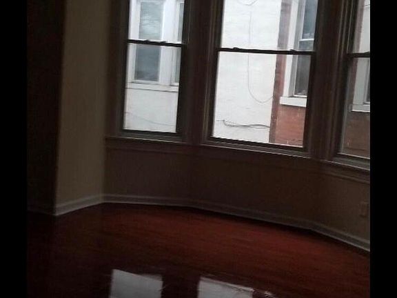 2nd image of 5009 Penn St #1