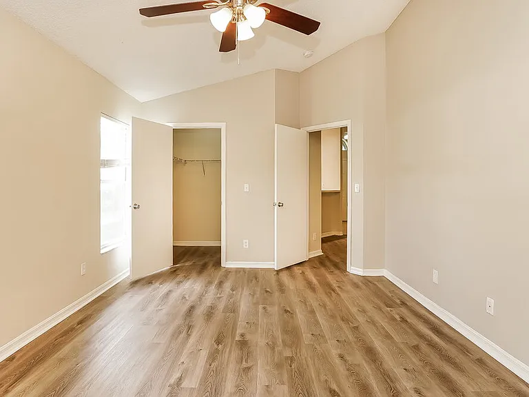1289 Himalayan Ct — Photo 8