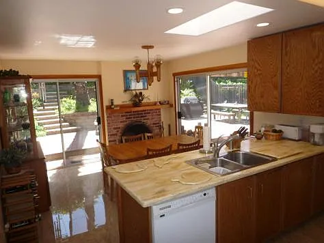 Building Photo - 7865 Rio Vista Dr
