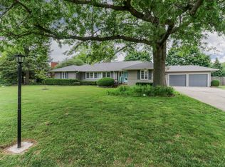 2106 E Taylor St, Bloomington, IL