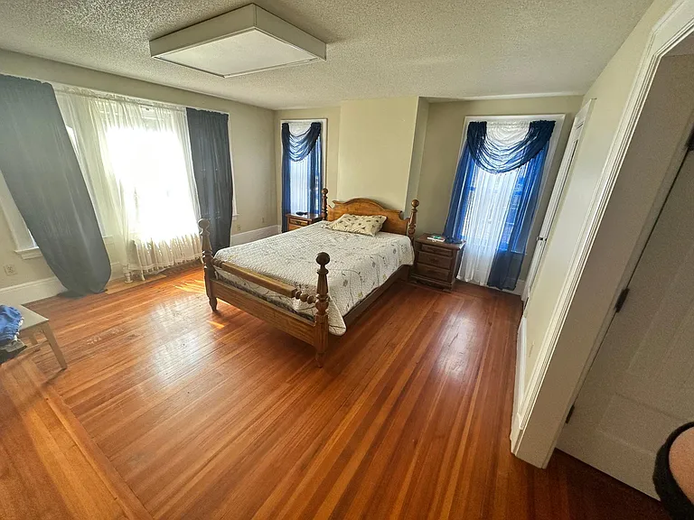 152 Sumner Ave #150 — Photo 8