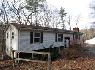 2 Kienia Rd, Hudson, NH 03051