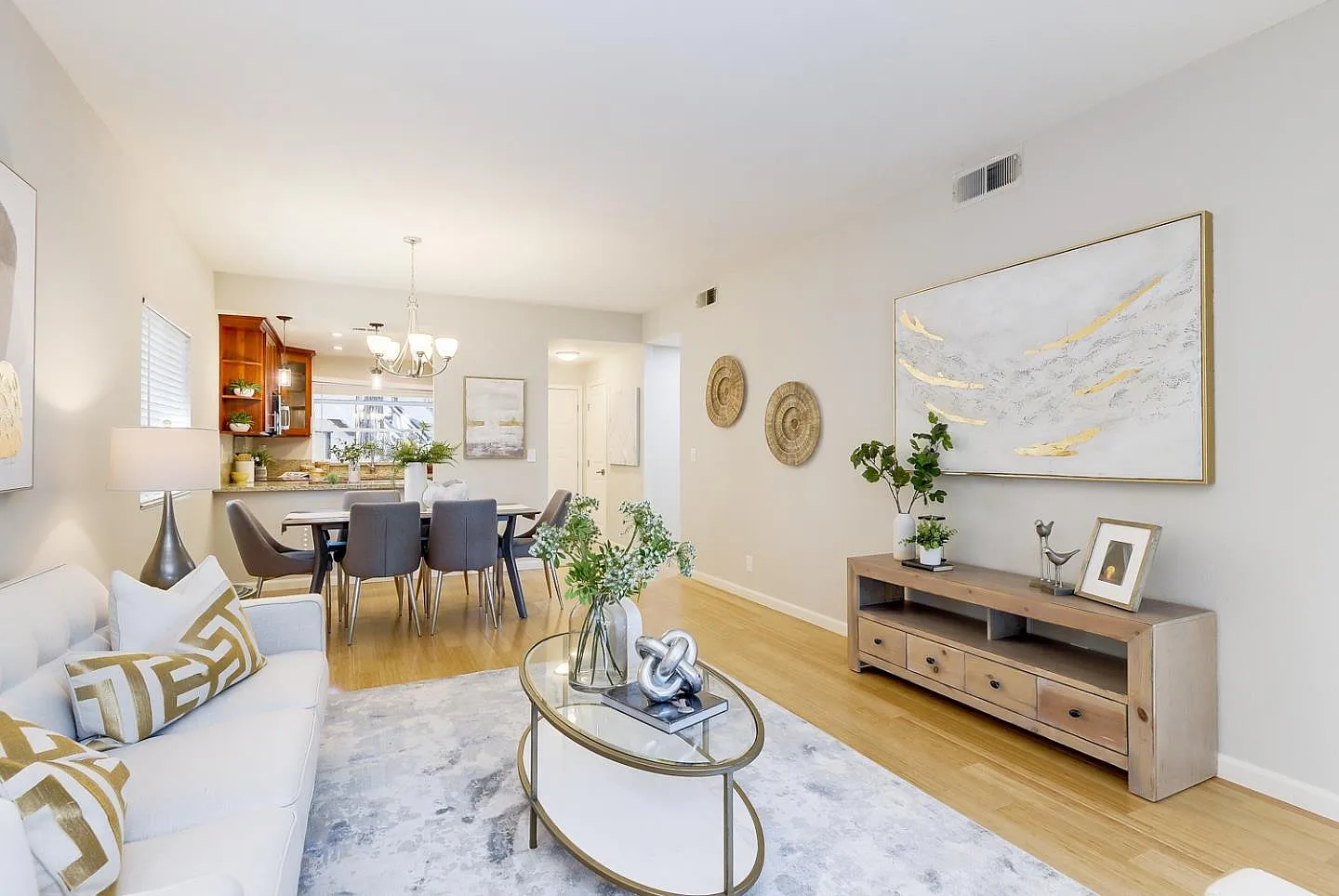 2 bed, 1062 sqft, $4,450 — Photo 4