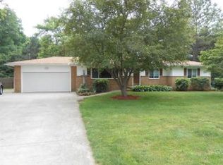 13 Sunset Dr, The Plains, OH 45780
