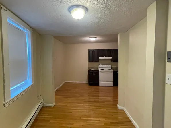 176 School St APT 6, Somerville, MA 02145