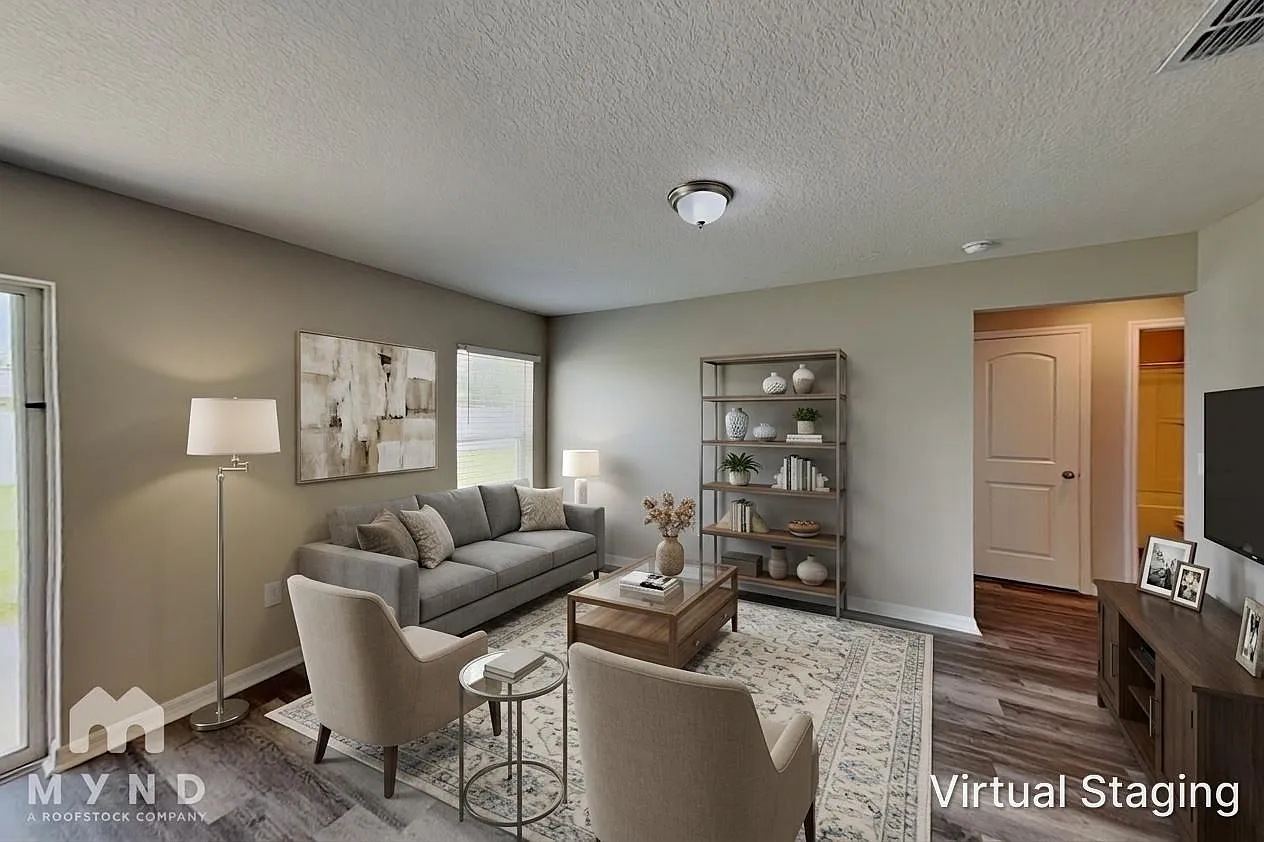 5 bed, 3.0 bath, 2277 sqft, $2,050 — Photo 3