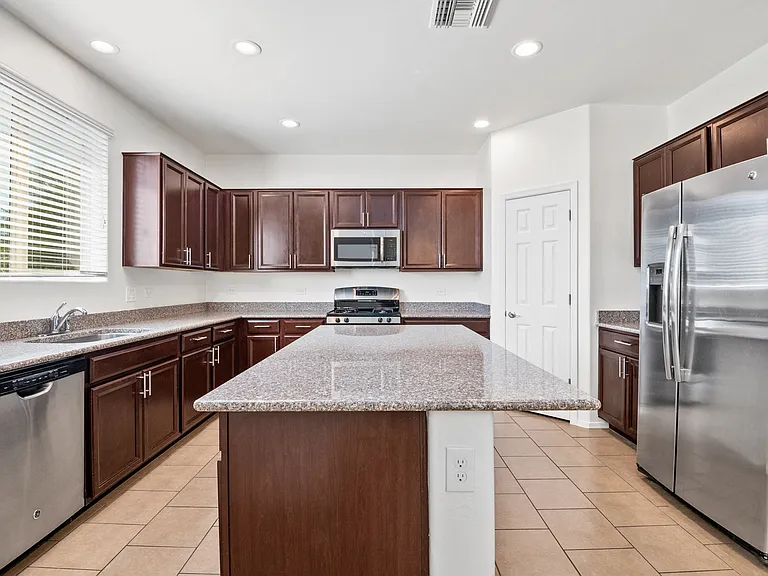 8034 S Dolphin Way — Photo 8