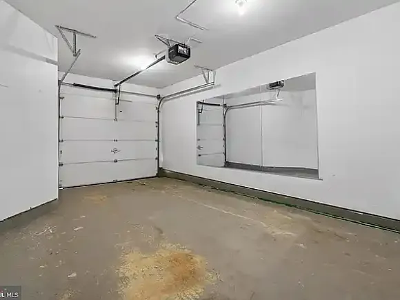 8515 Towne Manor Ct — Photo 24