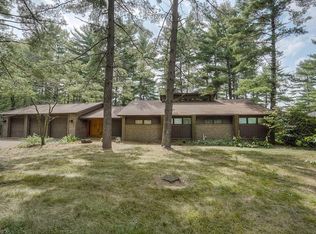 1187 Berwyn Dr SW, Sherrodsville, OH 44675