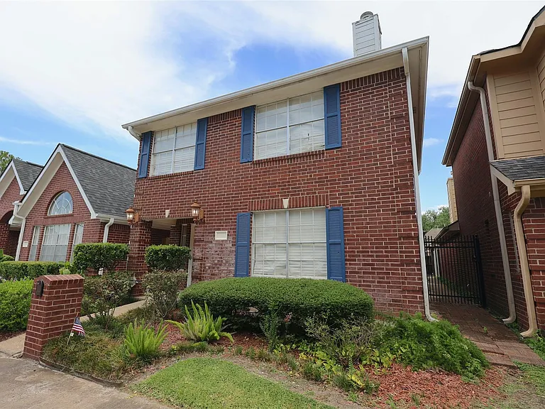 3229 Continental Dr — Photo 25