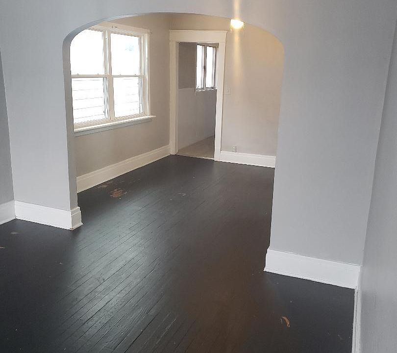1st image of 1 Gualbert St #1