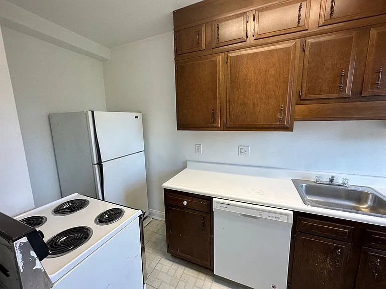 The Royal York Apartments — Photo 31