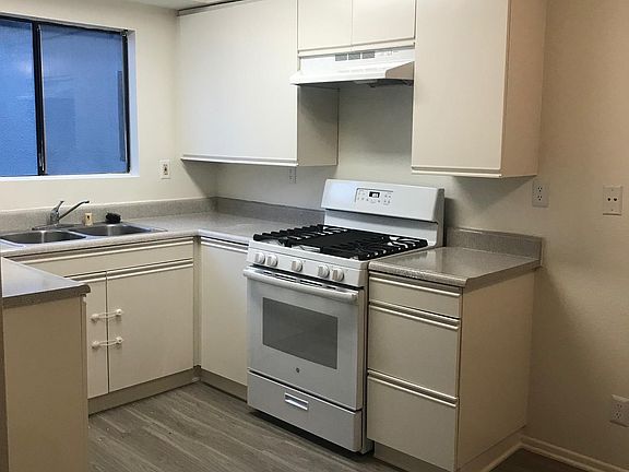 5th image of 618 W Dryden St #89ef91f8b