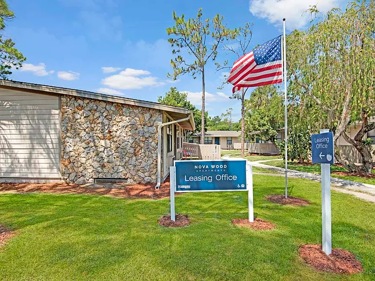 Nova Glen — Photo 17