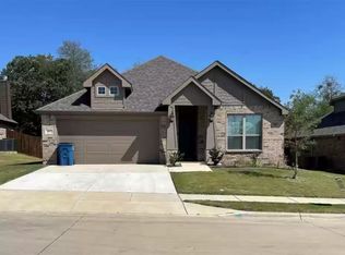 457 Elyse Rd, Keene, TX 76059