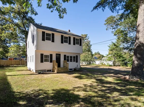 22 Cedar Dr, Carver, MA 02330