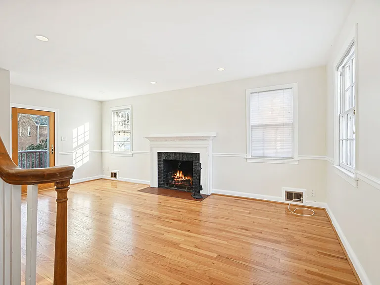 4409 Faraday Pl NW — Photo 2