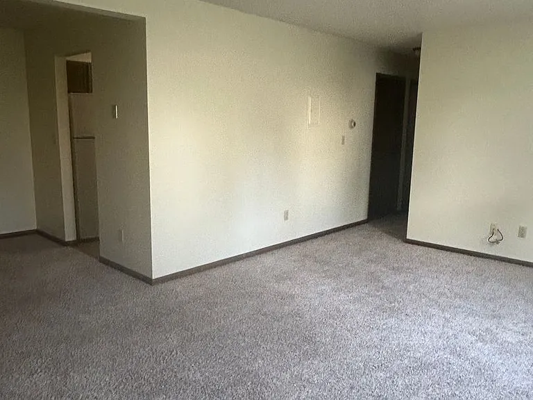 3455 E Court St — Photo 4