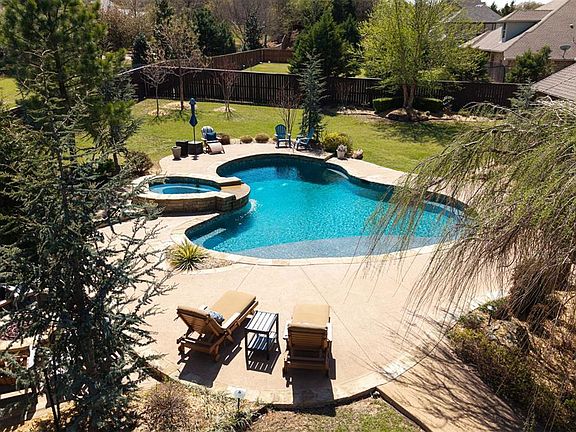 3rd image of 10608 Berrywood Dr