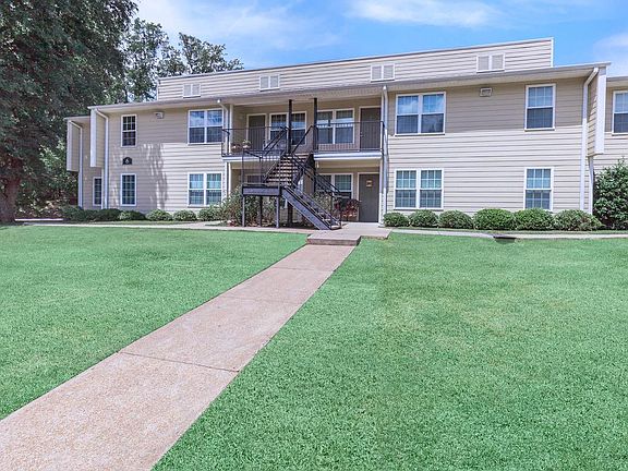 2nd image of 264 Bannerman Dr #24677