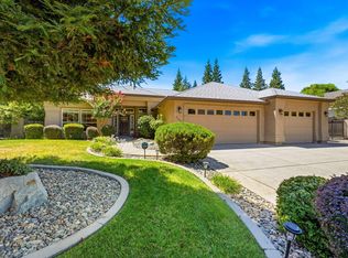 2440 Crescent Moon Ct, Redding, CA 96001