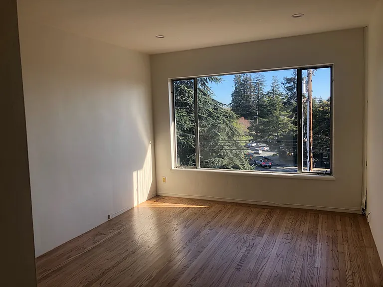 2450 Warring St #35B — Photo 6