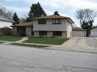 2291 183rd Pl photo 1
