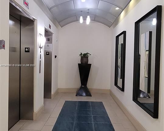 3rd image of 2000 N Bayshore Dr APT 901