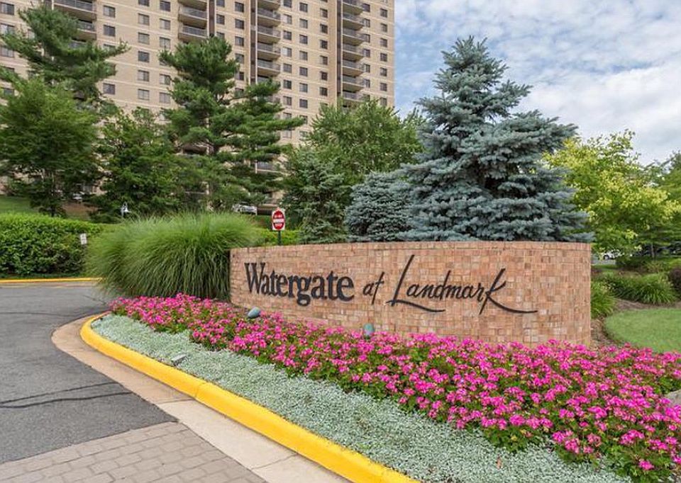 1st image of 205 Yoakum Pkwy Unit 1722