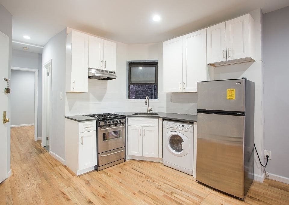 1st image of 318 W 49th St #2WF