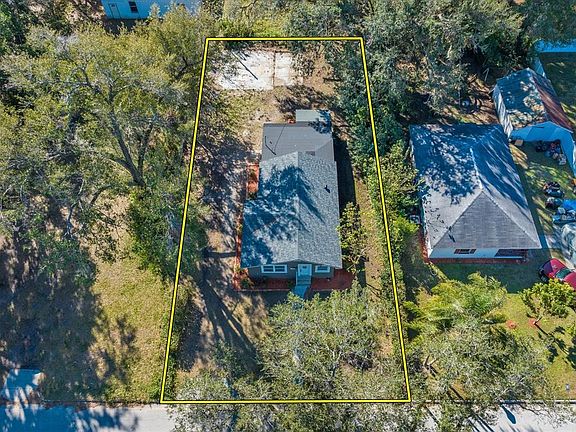 2nd image of 1275 E Summerlin St