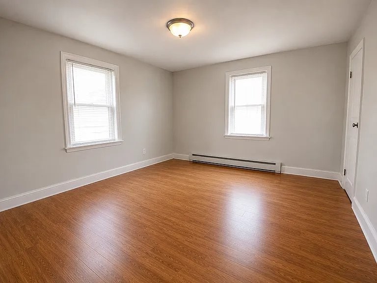 632 Saint Lawrence Ave #1 — Photo 2