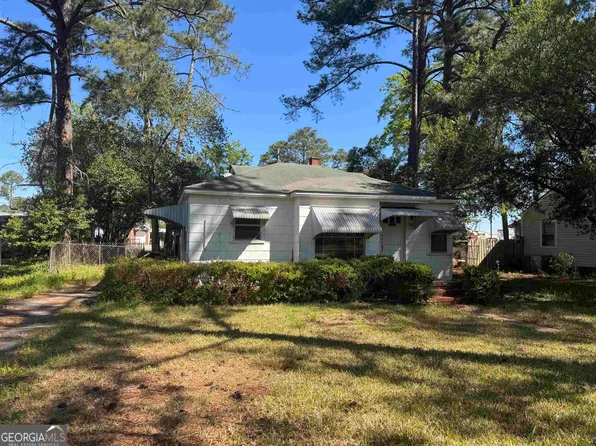 807 E 17th Ave, Cordele, GA 31015