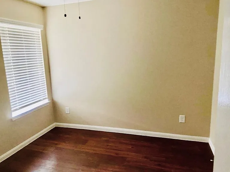 3415 Maris Way — Photo 11